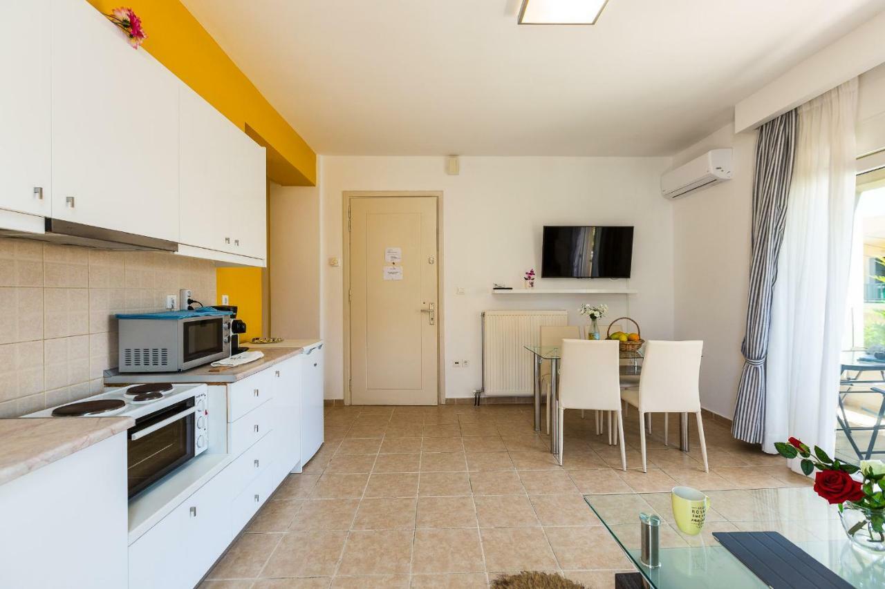 White Coral Apartment Ретимно Екстериор снимка